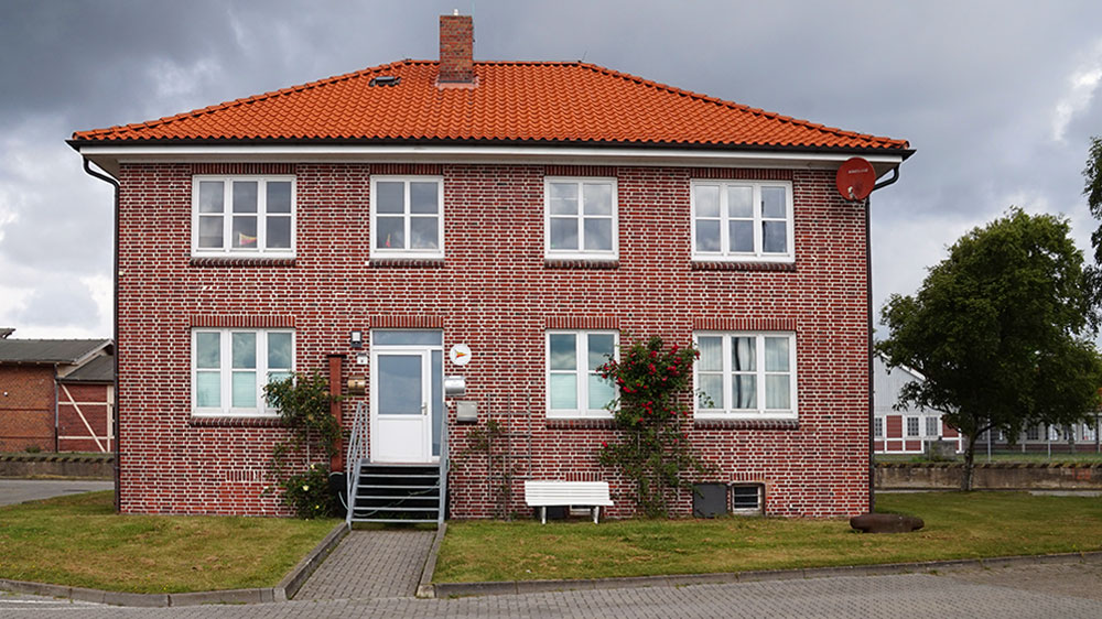 blauwasser_hafen_nordsee_cuxhaven_faehrhafen_vereinshaus