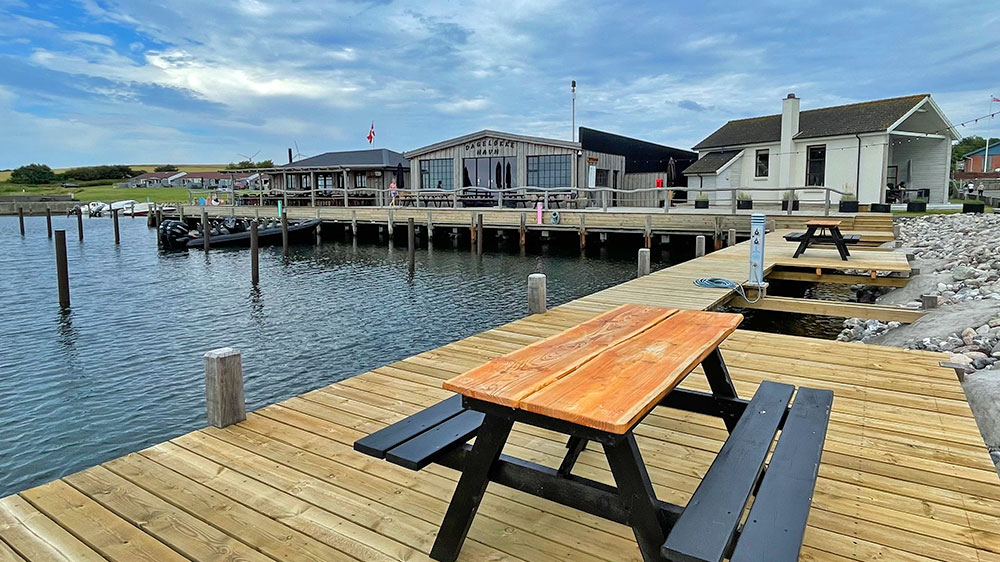 blauwasser_marina_daenemark_festland_dagelokke_sitzgelegenheiten