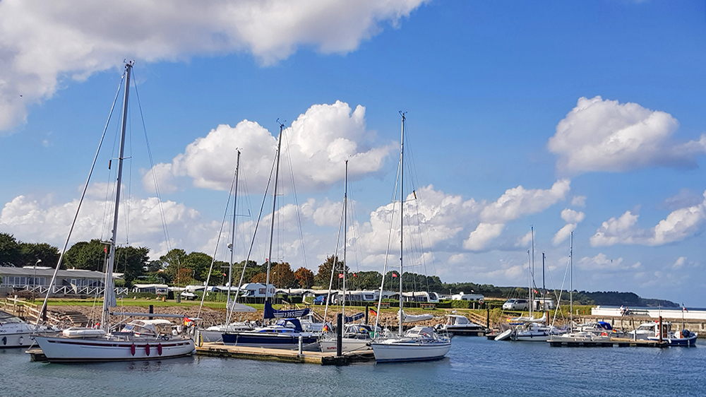 blauwasser_marina_daenemark_festland_mommark_liegeplatz
