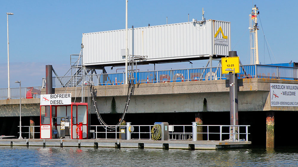 yachthafen cuxhaven restaurant