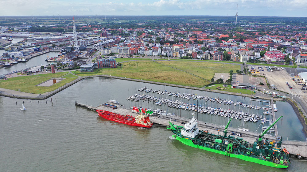 yachthafen cuxhaven restaurant