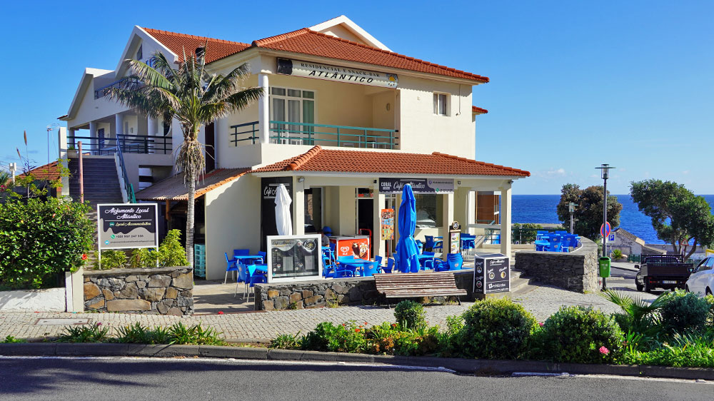 blauwasser_marina_portugal_madeira_porto_moniz_restaurant