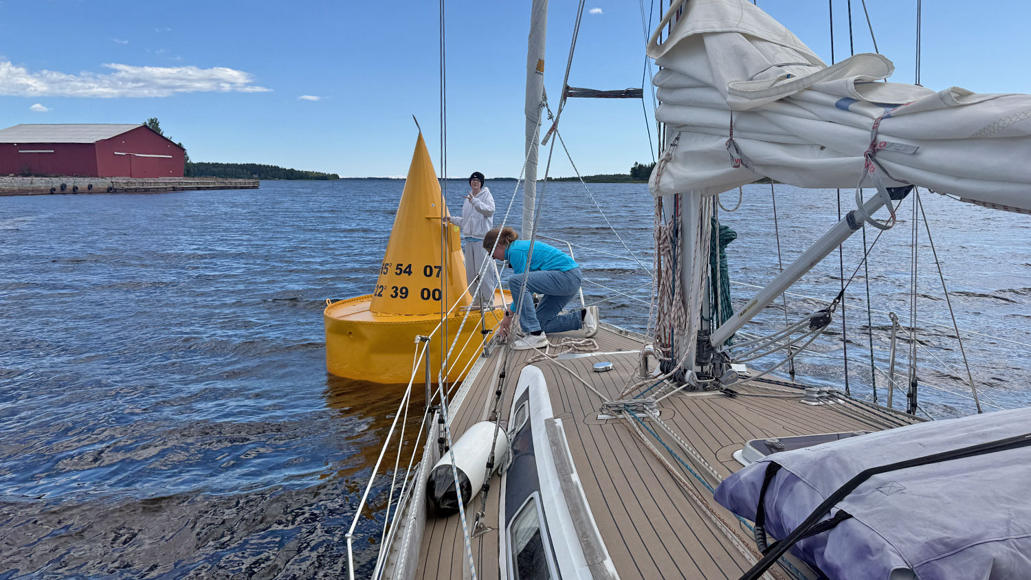 blauwasser_marina_schweden_bottnischer_meerbusen_toerehamn_gelbe_tonne