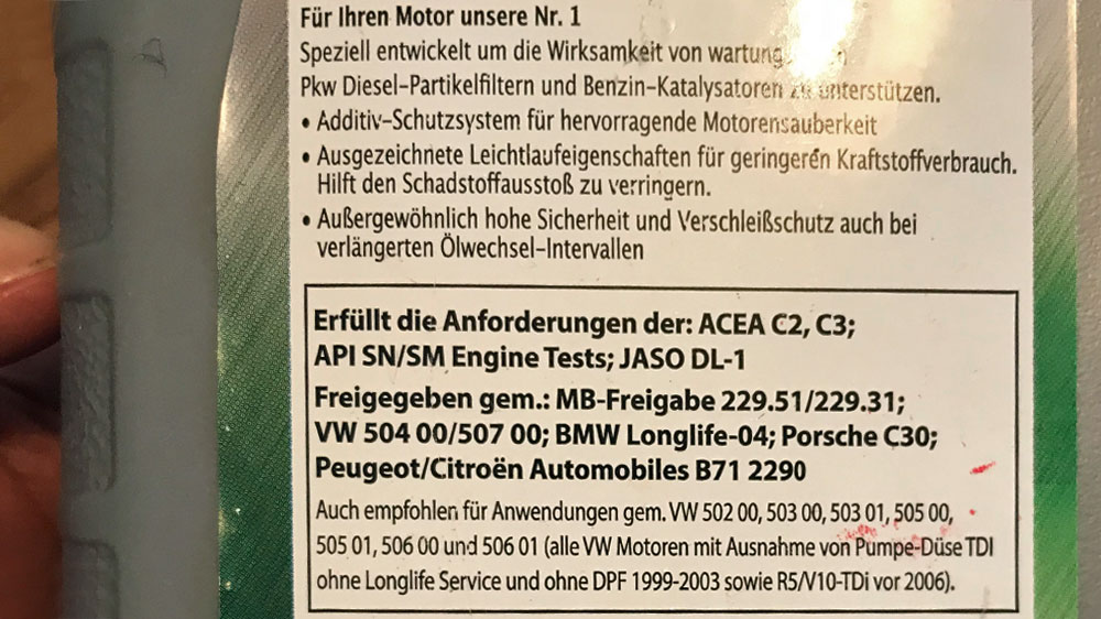 Das richtige Öl für den Yachtmotor: Schmierstoffe für Bootsmotoren