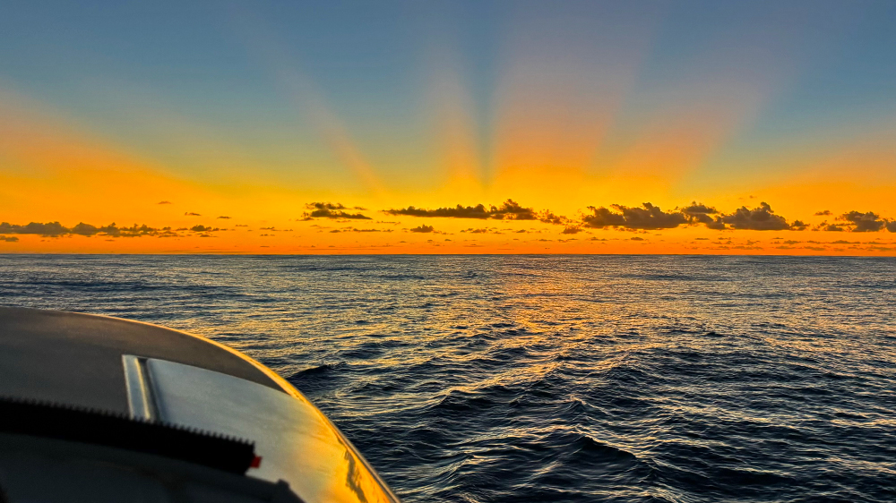 blauwasser_online_atlantiküberquerung_lagoon42_sunset_wolken