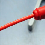 blauwasser_praxistipp_elektrik_messleitung_herstellen_loeten_bueschelstecker_2