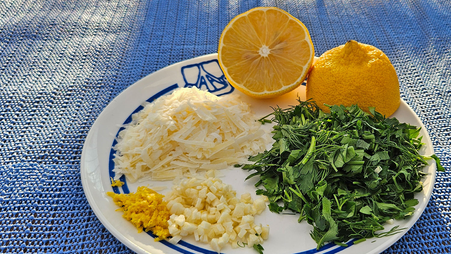 blauwasser_rezepte_-griechische_zitronenpasta_zubereitung_zutaten1
