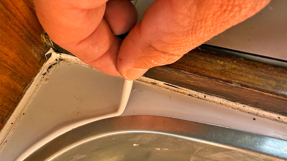 blauwasser_yacht_refit_spuele_abdichten_11